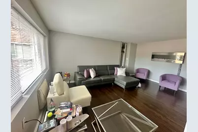 7120 N Sheridan Road #318, Chicago, IL 60626 - Photo 2