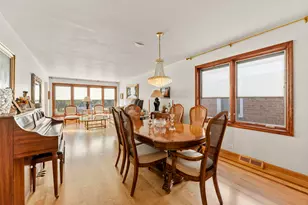 6027 N Jersey Ave, Chicago, IL 60659 - Photo 6