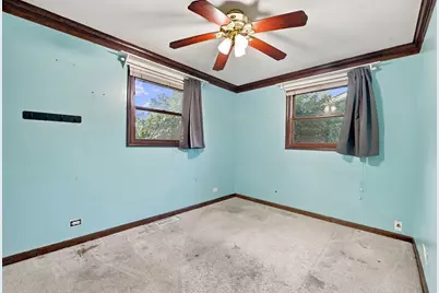 145 Shawnee Drive, Carol Stream, IL 60188 - Photo 18