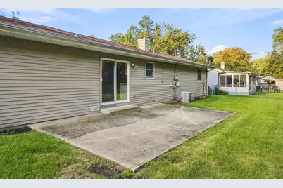 145 Shawnee Drive, Carol Stream, IL 60188 - Photo 22