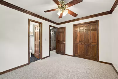 145 Shawnee Drive, Carol Stream, IL 60188 - Photo 16