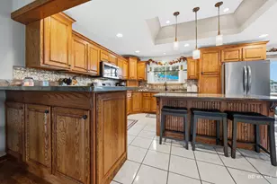 2407 Durness Ct, Crest Hill, IL 60403 - Photo 4