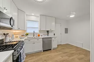 1802 Innercircle Dr, Crest Hill, IL 60403 - Photo 10