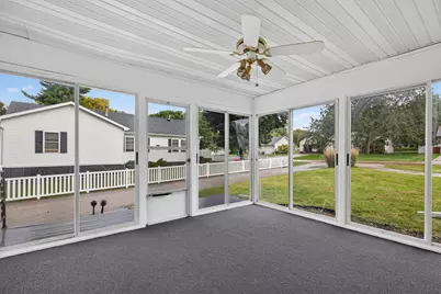 708 E Glover Street, Ottawa, IL 61350 - Photo 36