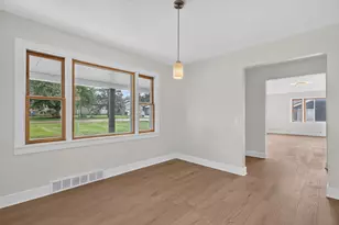 708 E Glover St, Ottawa, IL 61350 - Photo 12