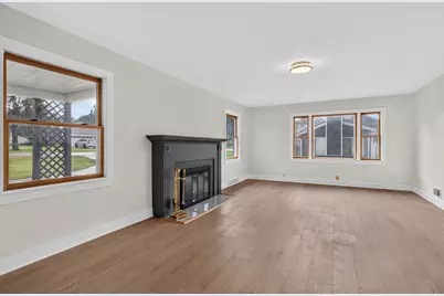708 E Glover Street, Ottawa, IL 61350 - Photo 8