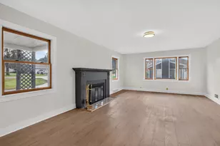 708 E Glover St, Ottawa, IL 61350 - Photo 8