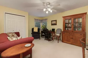 2 Lone Oak Ct, Bloomington, IL 61705 - Photo 24
