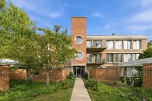 4010 Arbor Ln, Northfield, IL 60093 - Photo 1