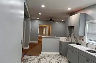1018 N Latrobe St, Chicago, IL 60651 - Photo 8