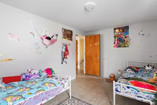 317 N Grove Ave, Freeport, IL 61032 - Photo 18