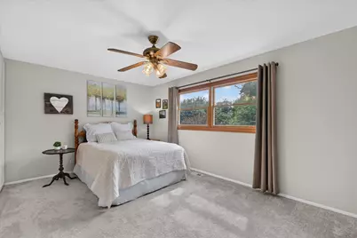 121 W Suffield Drive, Arlington Heights, IL 60004 - Photo 18