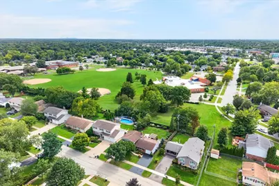 121 W Suffield Drive, Arlington Heights, IL 60004 - Photo 40