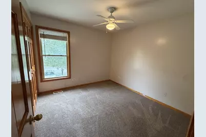 105 N Schmidt Road, Bolingbrook, IL 60440 - Photo 6