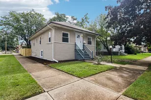 1601 S 20th Ave, Maywood, IL 60153 - Photo 1