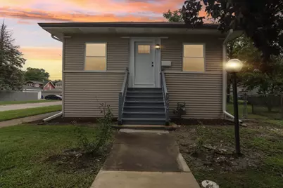 1601 S 20th Avenue, Maywood, IL 60153 - Photo 2