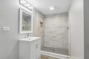 1601 S 20th Ave, Maywood, IL 60153 - Photo 34