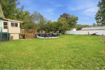 1807 Elmwood Drive, Lindenhurst, IL 60046 - Photo 24