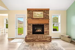 1213 Kramer Ln, Sandwich, IL 60548 - Photo 8