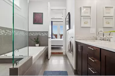 5647 N Clark Street #402, Chicago, IL 60660 - Photo 16