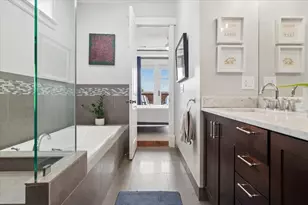 5647 N Clark St, Chicago, IL 60660 - Photo 16