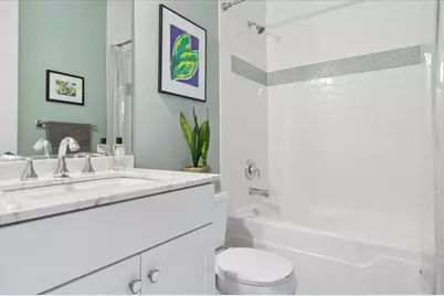 5647 N Clark Street #402, Chicago, IL 60660 - Photo 18
