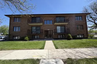 8659 Meade Ave, Burbank, IL 60459 - Photo 2