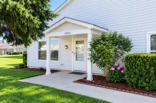 1302 S Glen Cir, Aurora, IL 60506 - Photo 1