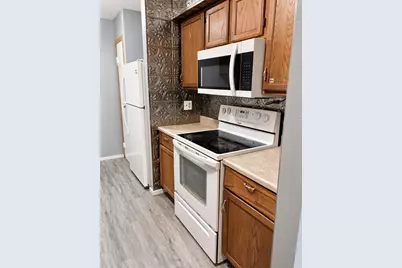1302 S Glen Circle #C, Aurora, IL 60506 - Photo 2