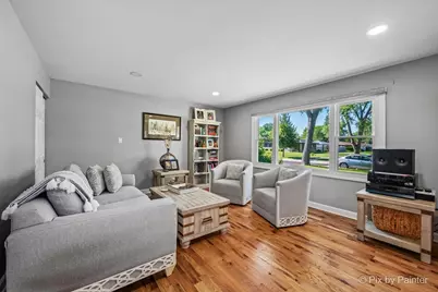 495 Glendale Lane, Hoffman Estates, IL 60169 - Photo 8