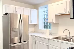 4829 S Champlain Ave, Chicago, IL 60615 - Photo 8
