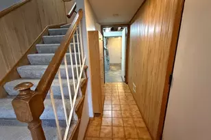 1990 Oxford Ln, Hoffman Estates, IL 60169 - Photo 2