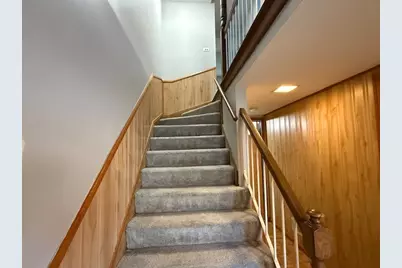 1990 Oxford Lane, Hoffman Estates, IL 60169 - Photo 8