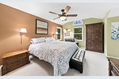 16 Copperwood Drive, Buffalo Grove, IL 60089 - Photo 20