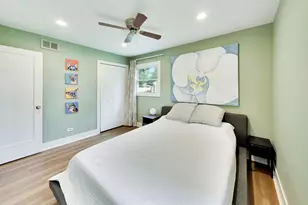 401 E Elk Grove Blvd, Elk Grove Village, IL 60007 - Photo 12