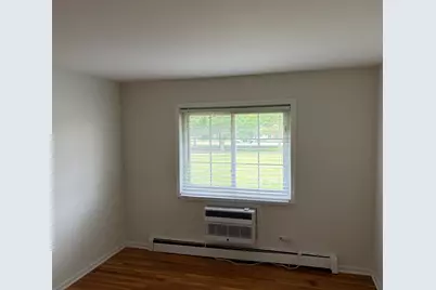 375 W Winchester Road #305, Libertyville, IL 60048 - Photo 6