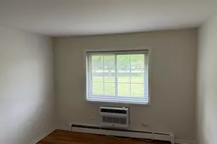 375 W Winchester Rd, Libertyville, IL 60048 - Photo 6