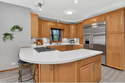 2121 Burnham Court, Algonquin, IL 60102 - Photo 8
