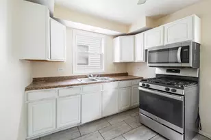 12416 S Princeton Ave, Chicago, IL 60628 - Photo 4