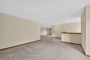 1561 Treeline Ct, Naperville, IL 60565 - Photo 6