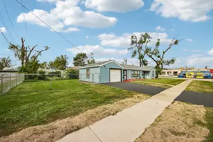 2321 167th St, Hazel Crest, IL 60429 - Photo 2