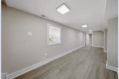 10546 S Avenue J, Chicago, IL 60617 - Photo 26