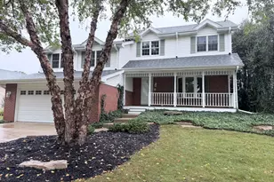 9000 Frances Ln, Orland Park, IL 60462 - Photo 1