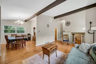 205 Sharon Dr, Sleepy Hollow, IL 60118 - Photo 8