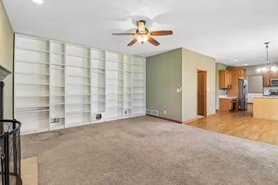 485 Spring Ridge Drive, Crystal Lake, IL 60012 - Photo 10