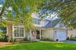 485 Spring Ridge Dr, Crystal Lake, IL 60012 - Photo 1