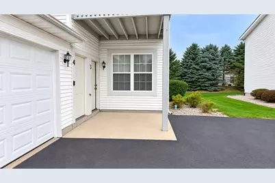 10152 Monarch Road #3, Roscoe, IL 61073 - Photo 2