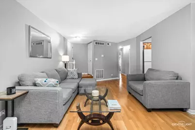 1623 Salisbury Court #C, Wheaton, IL 60187 - Photo 4