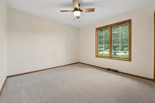548 Winter Dr, Walworth, WI 53184 - Photo 18