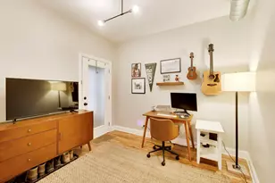 1659 W Addison St, Chicago, IL 60613 - Photo 12